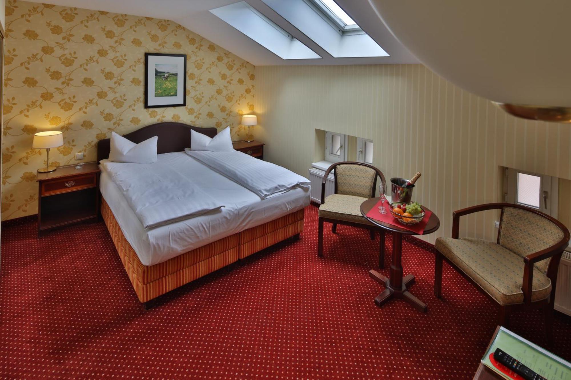 Hotel Elefant Шверин Стая снимка