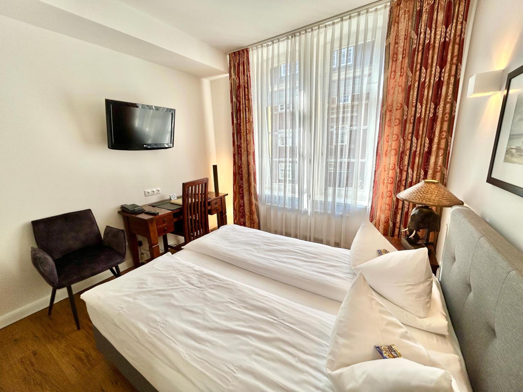 Hotel Elefant Шверин Екстериор снимка
